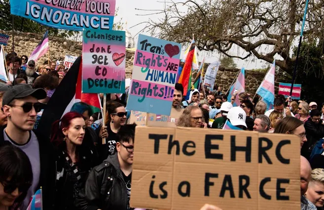 584953732_700955556393167_2583837773760002673_n